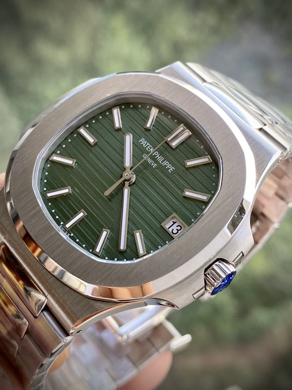 Patek Philippe Nautilus 5711-1A-014  1